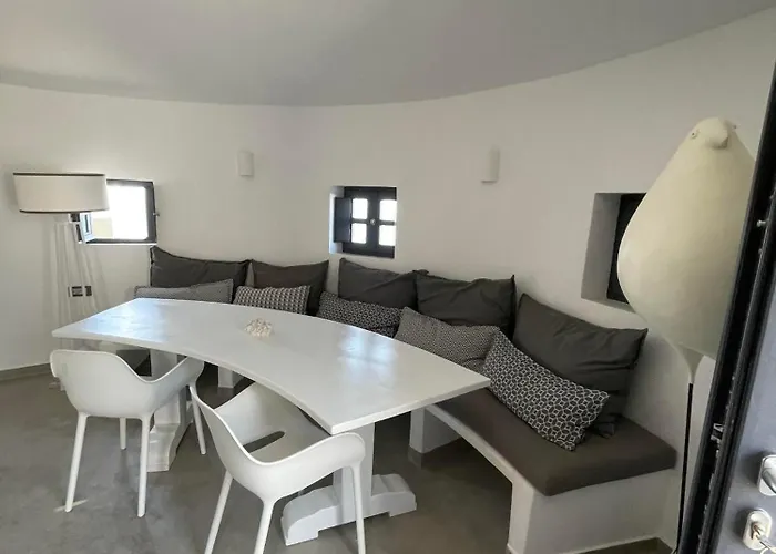 Topos Exclusive Santorini Villa