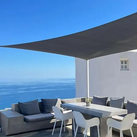 Topos Exclusive Santorini Vila