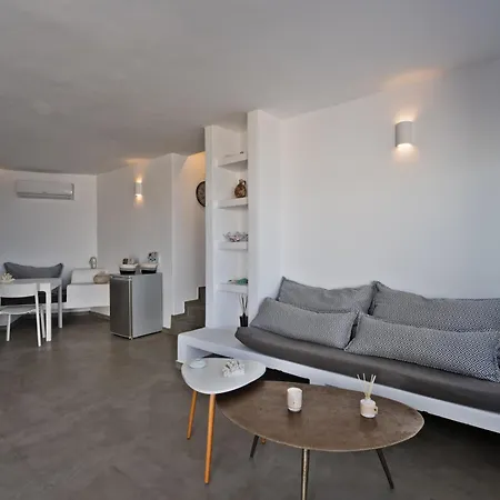 Topos Exclusive Santorini Villa