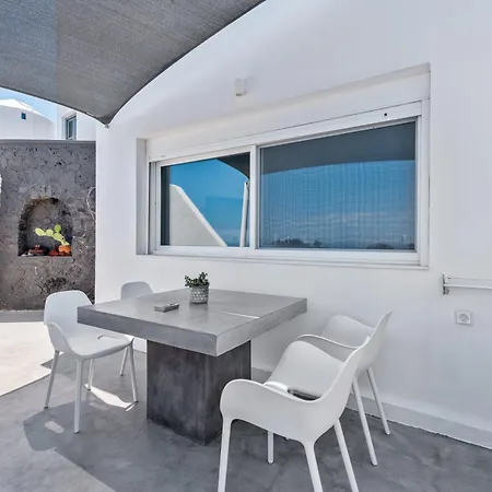 Topos Exclusive Santorini Villa