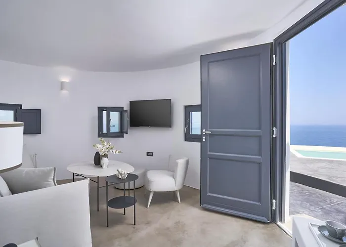 Topos Exclusive Santorini *