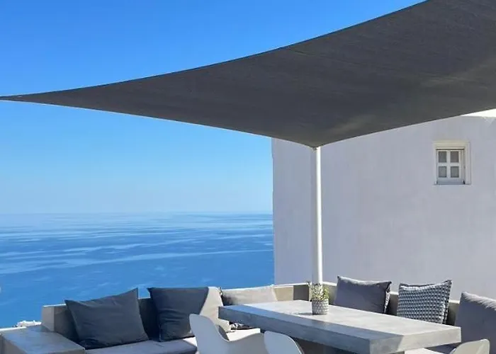 Topos Exclusive Santorini Villa