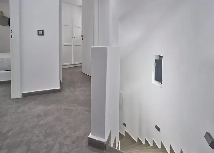 Topos Exclusive Santorini Villa *