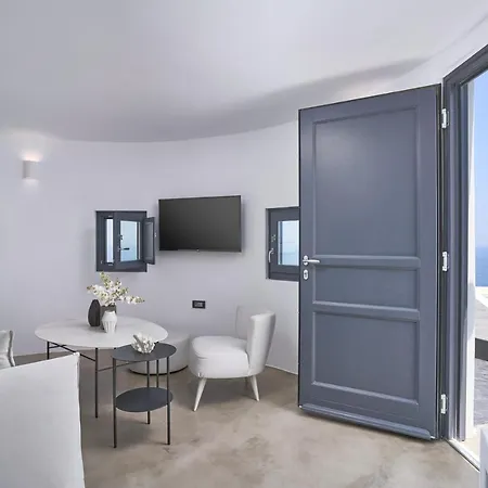 Topos Exclusive Santorini *