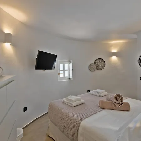 Topos Exclusive Santorini فيلة *