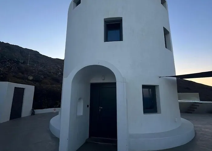 Topos Exclusive Santorini *